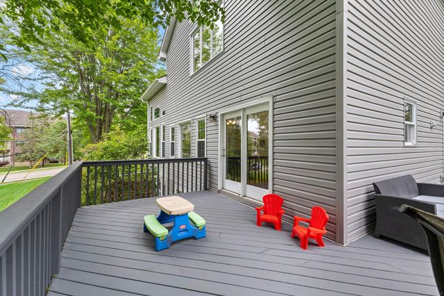 7520 Walker Street, Saint Louis Park, MN 55426
