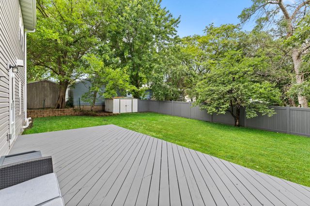 7520 Walker Street, Saint Louis Park, MN 55426