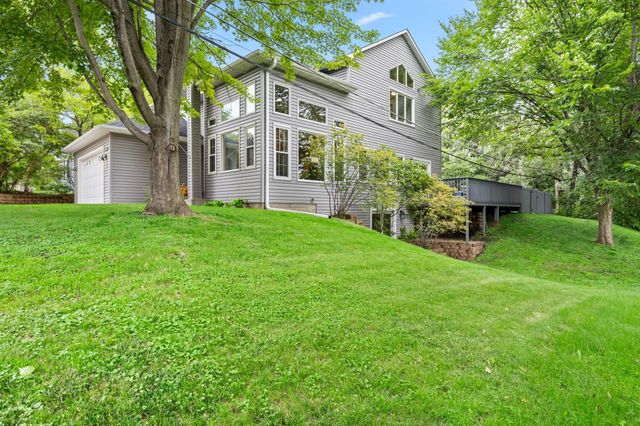 7520 Walker Street, Saint Louis Park, MN 55426