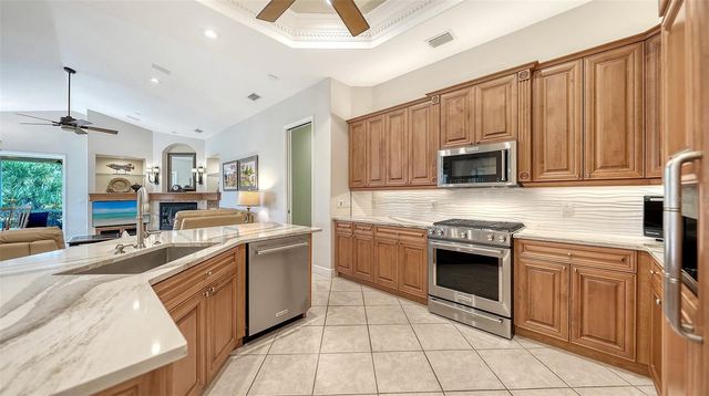 8923 BLOOMFIELD BOULEVARD, Sarasota, FL 34238