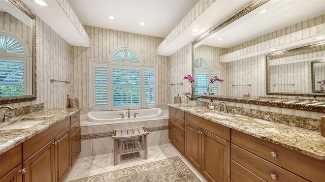 8923 BLOOMFIELD BOULEVARD, Sarasota, FL 34238