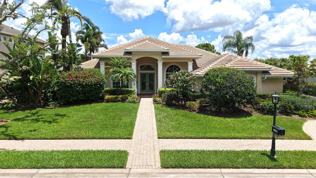 8923 BLOOMFIELD BOULEVARD, Sarasota, FL 34238