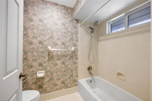 2207 Imperial Golf Co BLVD, Naples, FL 34110