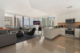 68 SE 6th St 2101, Miami, FL 33131