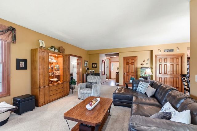 3819 Waverly Place Drive, Lewis Center, OH 43035