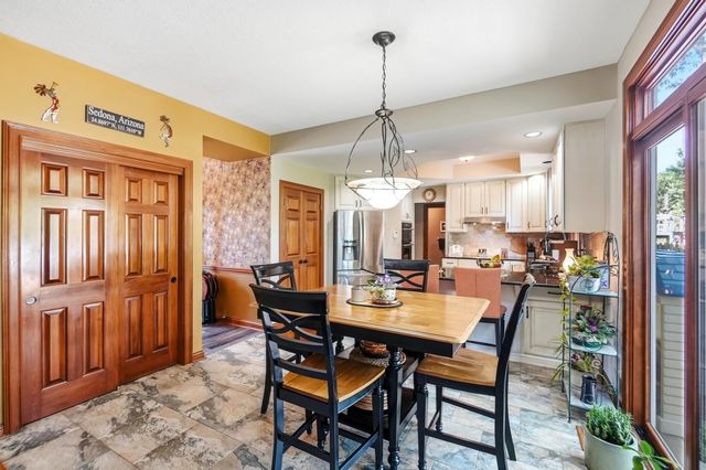 3819 Waverly Place Drive, Lewis Center, OH 43035