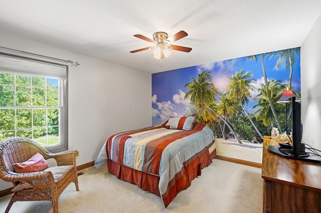 3819 Waverly Place Drive, Lewis Center, OH 43035