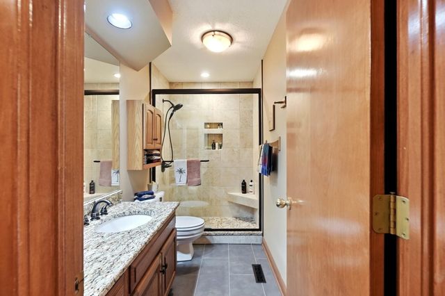 3819 Waverly Place Drive, Lewis Center, OH 43035
