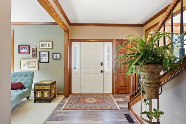 3819 Waverly Place Drive, Lewis Center, OH 43035