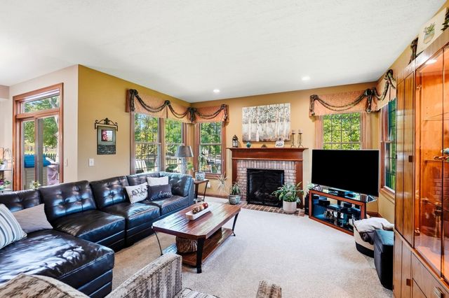 3819 Waverly Place Drive, Lewis Center, OH 43035