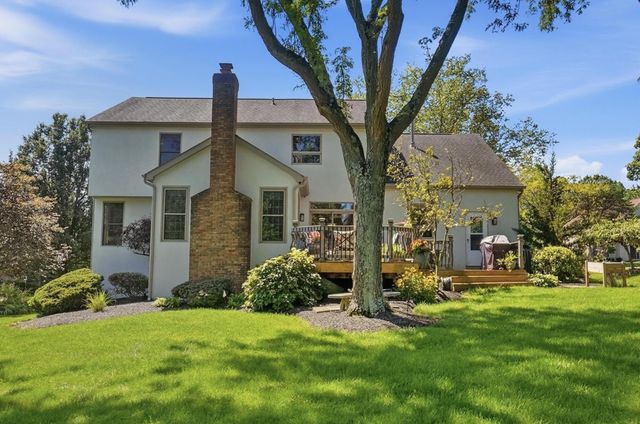 3819 Waverly Place Drive, Lewis Center, OH 43035