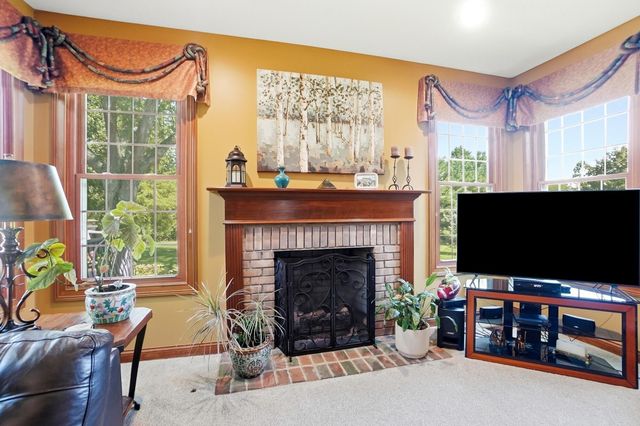 3819 Waverly Place Drive, Lewis Center, OH 43035