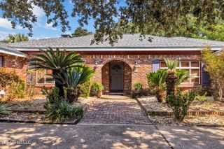 247 Oakwood Drive, Gulfport, MS 39507