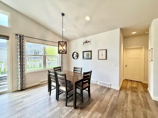 513 Chad's Crossing, Verona, WI 53593