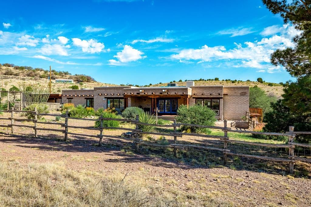107 Hidden Valley Dr, Fort Davis, TX 79734