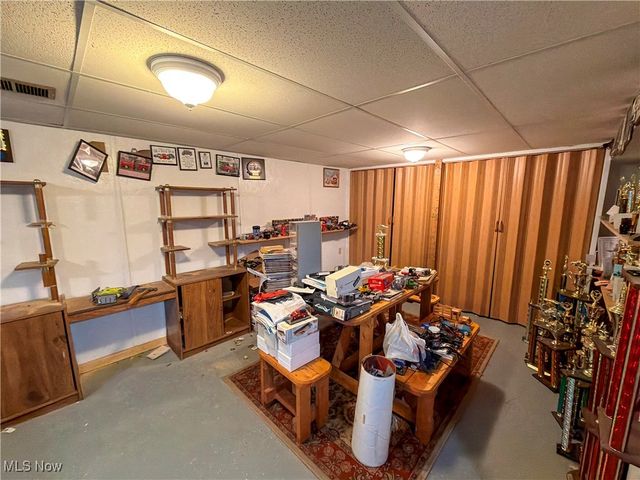 5245 Kuszmaul Avenue, Warren, OH 44483