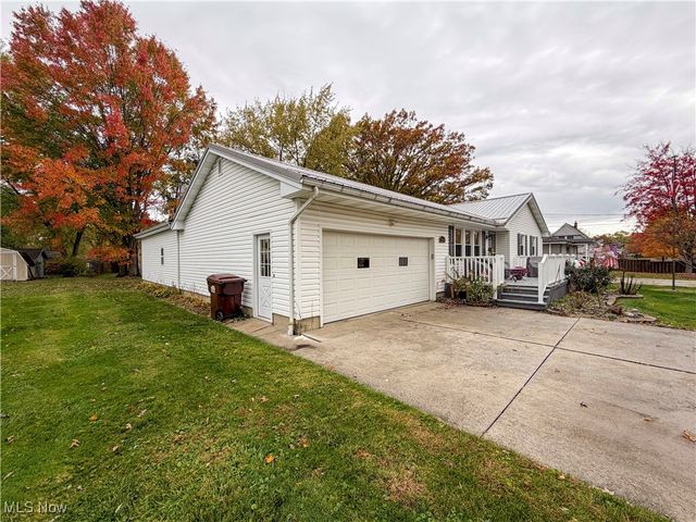 5245 Kuszmaul Avenue, Warren, OH 44483