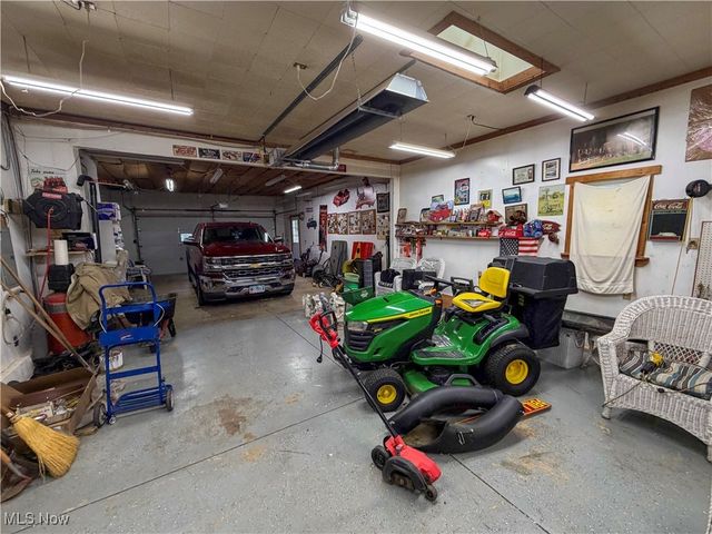 5245 Kuszmaul Avenue, Warren, OH 44483