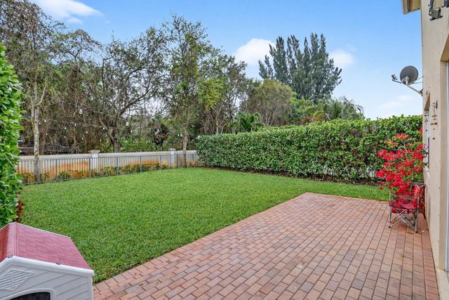 4652 Capital Drive, Lake Worth, FL 33463