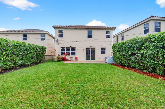 4652 Capital Drive, Lake Worth, FL 33463