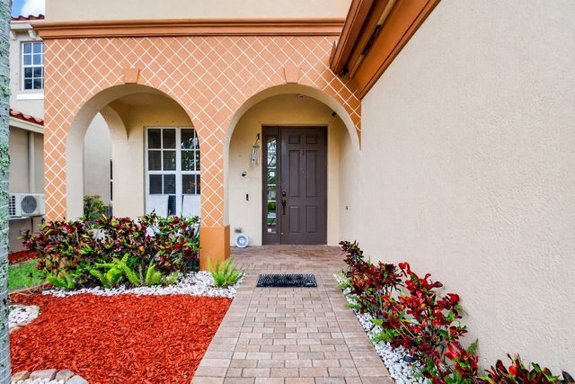 4652 Capital Drive, Lake Worth, FL 33463