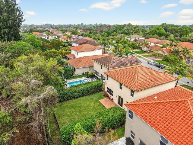 4652 Capital Drive, Lake Worth, FL 33463