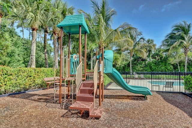 4652 Capital Drive, Lake Worth, FL 33463