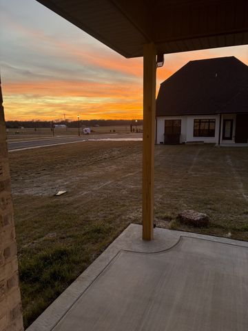 1717 Oliver Park Blvd, Clarksville, TN 37043