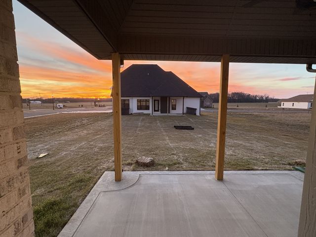 1717 Oliver Park Blvd, Clarksville, TN 37043