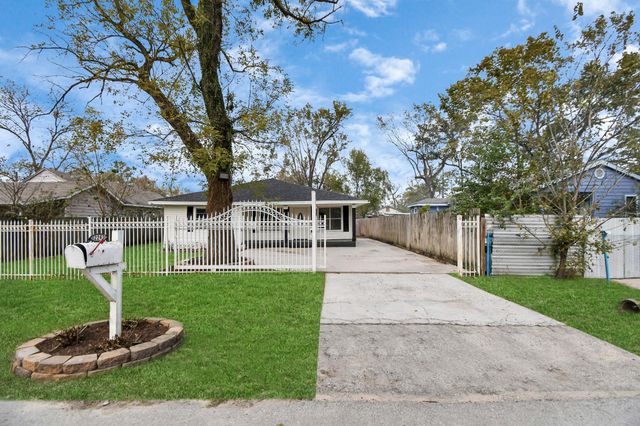 2243 Matilda Street, Houston, TX 77039