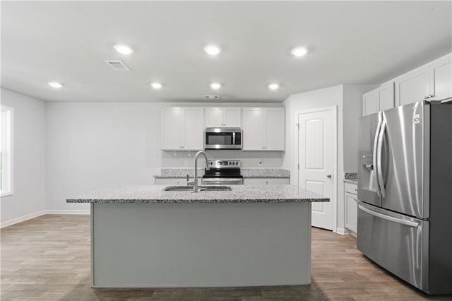 522 Mountain Creek Drive, Maysville, GA 30558