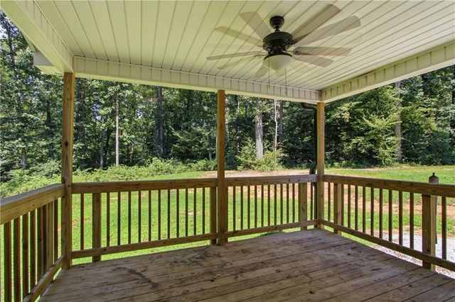 522 Mountain Creek Drive, Maysville, GA 30558
