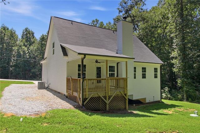 522 Mountain Creek Drive, Maysville, GA 30558