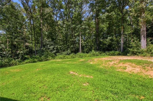 522 Mountain Creek Drive, Maysville, GA 30558