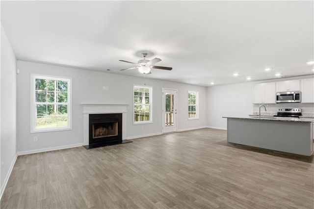 522 Mountain Creek Drive, Maysville, GA 30558