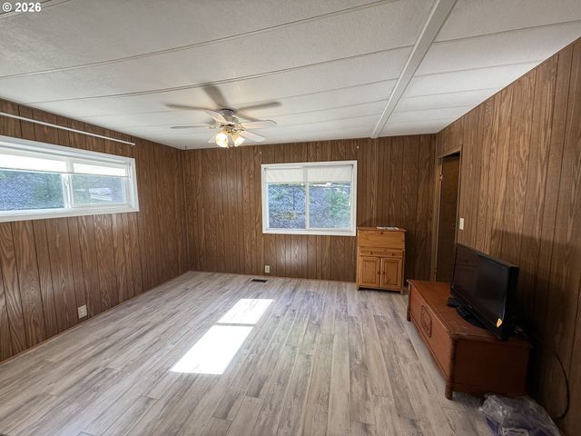 1709 Ne 78TH St, Vancouver, WA 98665