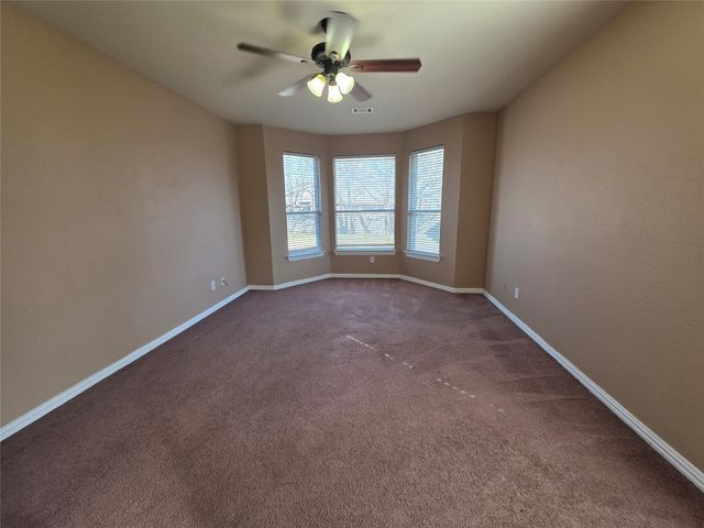 1522 Avenue E, Grand Prairie, TX 75051