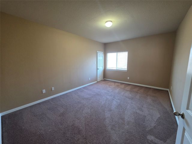 1522 Avenue E, Grand Prairie, TX 75051