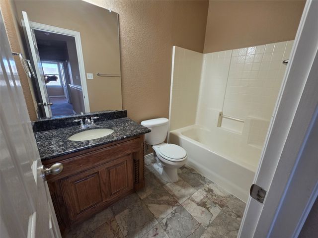 1522 Avenue E, Grand Prairie, TX 75051