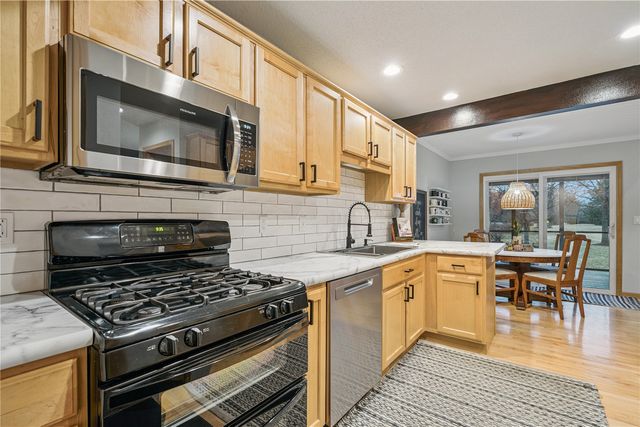 2325 Mulberry Street 6, Coralville, IA 52241