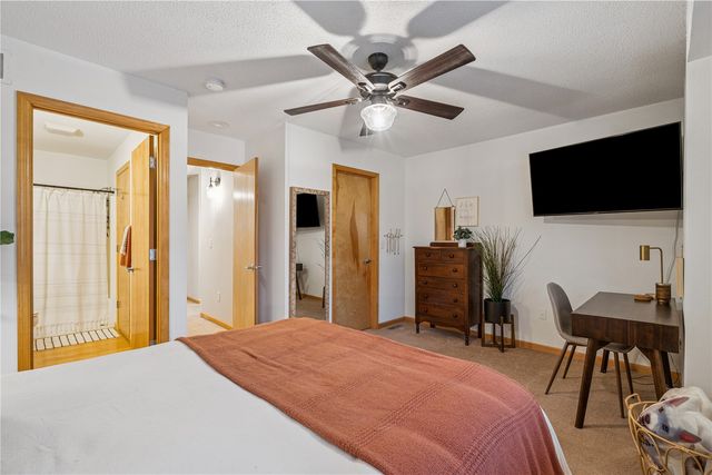 2325 Mulberry Street 6, Coralville, IA 52241