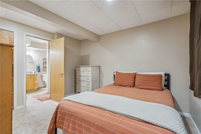 2325 Mulberry Street 6, Coralville, IA 52241