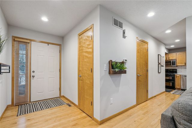 2325 Mulberry Street 6, Coralville, IA 52241