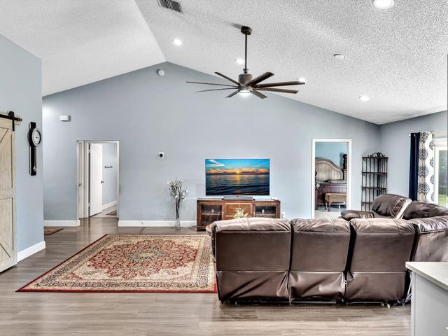 9393 Laurel Green Drive, Boynton Beach, FL 33437