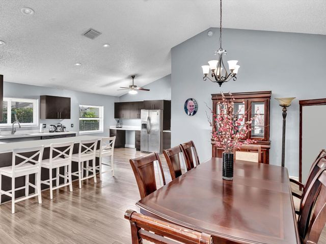 9393 Laurel Green Drive, Boynton Beach, FL 33437