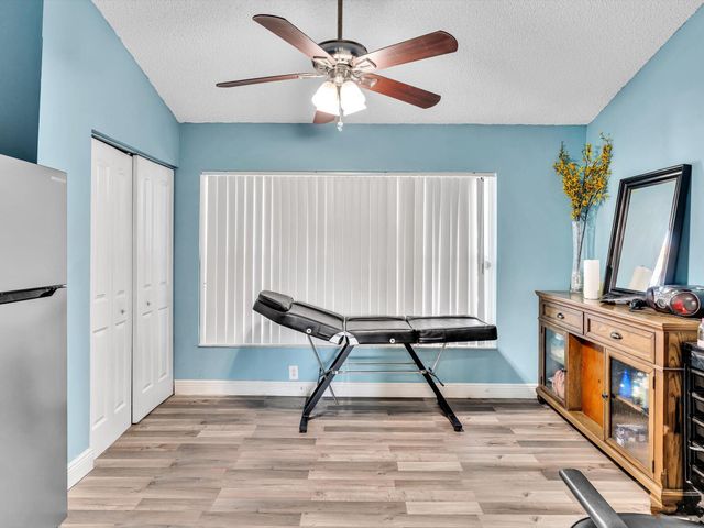 9393 Laurel Green Drive, Boynton Beach, FL 33437