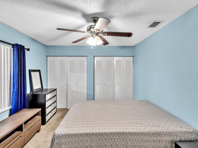 9393 Laurel Green Drive, Boynton Beach, FL 33437