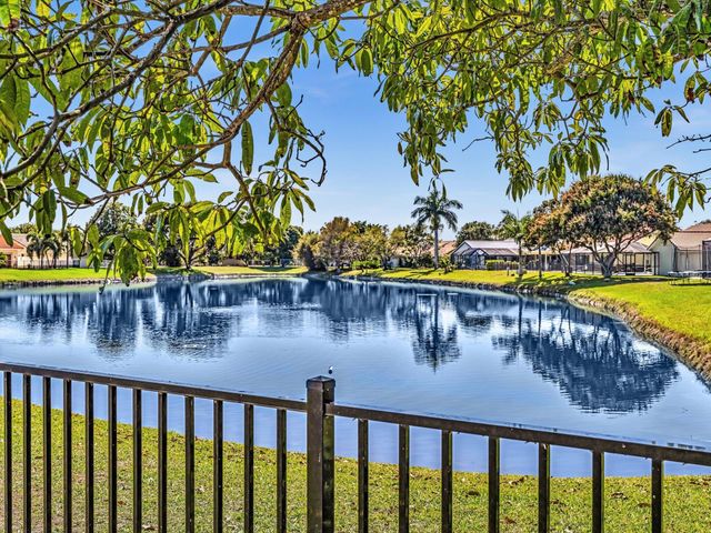 9393 Laurel Green Drive, Boynton Beach, FL 33437