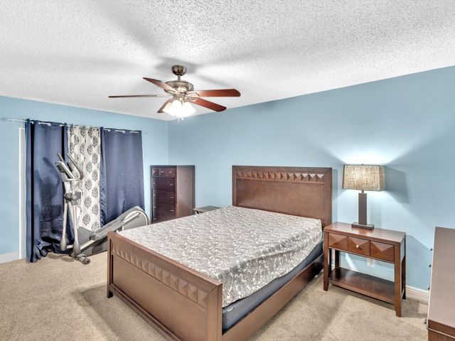 9393 Laurel Green Drive, Boynton Beach, FL 33437