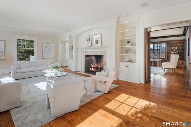 10 Cross Road, Darien, CT 06820